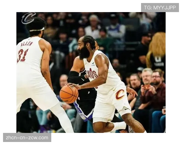 凭借整体防守，魔术客场击败骑士，系列赛战成1-1平